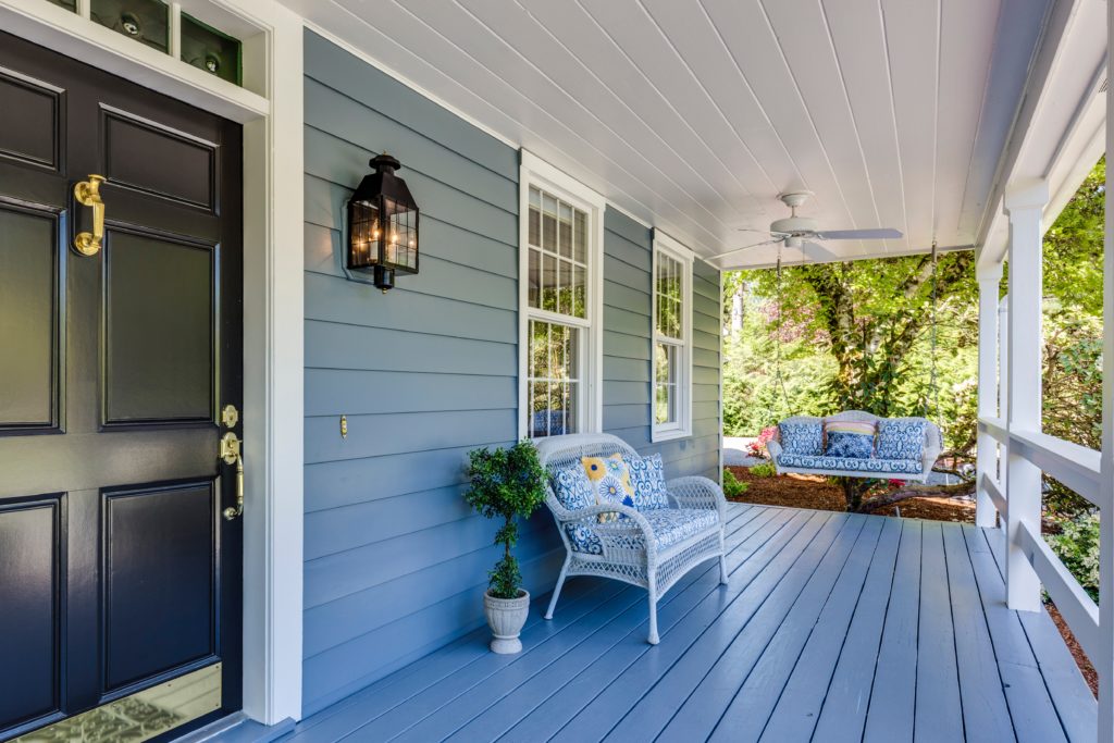 Why You Should Hire a Contractor for Exterior Painting
