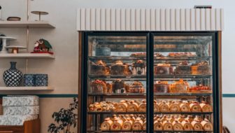 Reasons to Invest in Custom Bakery Cases