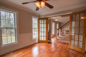 Common Signs It's Time To Replace Your Windows