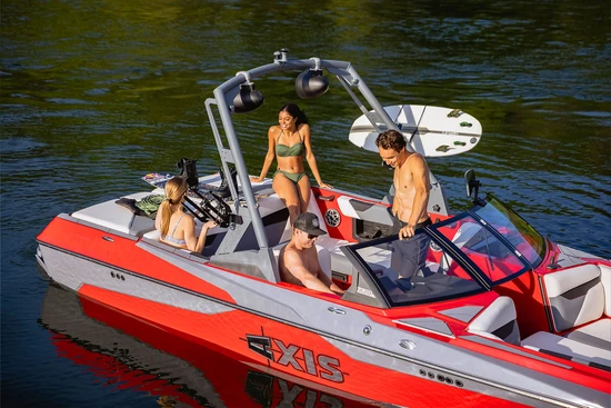 Axis vs. Malibu Boat: Which One is Right for You?