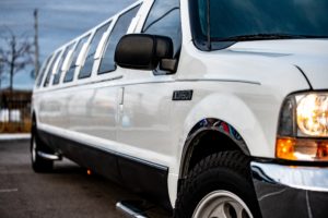 Stylish and Affordable Limo Services for Prom Night