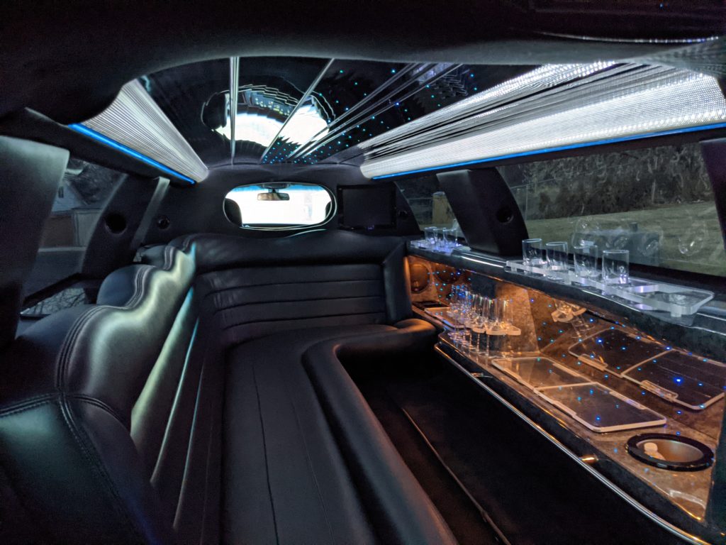 Stylish and Affordable Limo Services for Prom Night