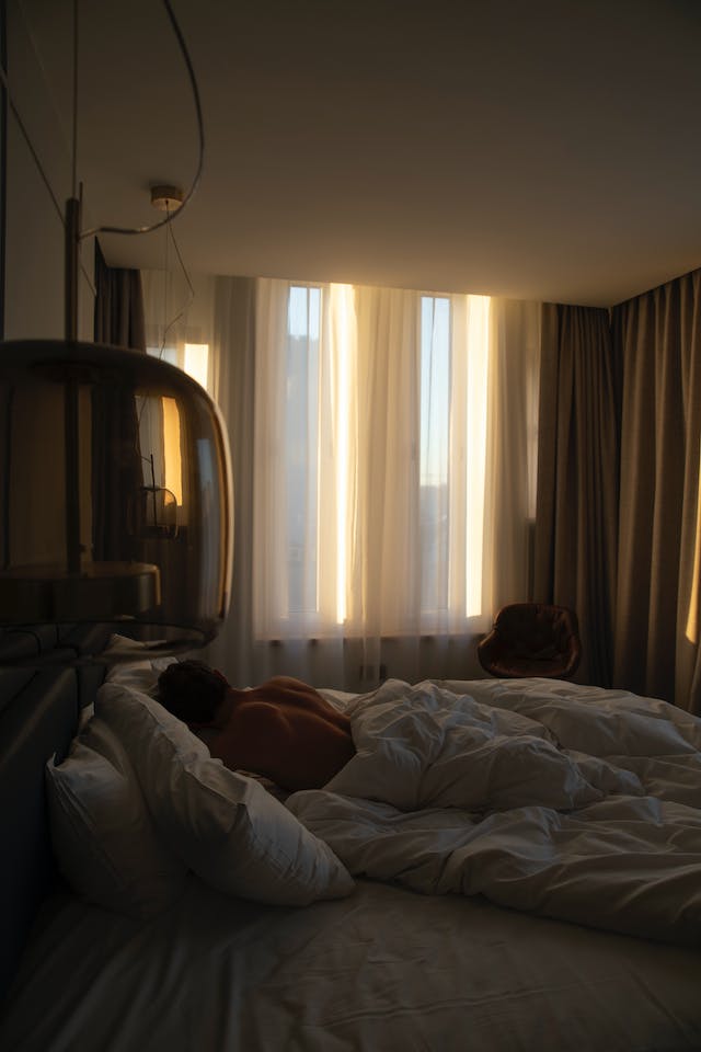 Should You Invest in an Expensive Mattress? Rick On the Rocks