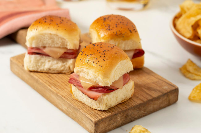 A Step-by-Step Guide to Making Mouthwatering Ham and Cheese Sliders